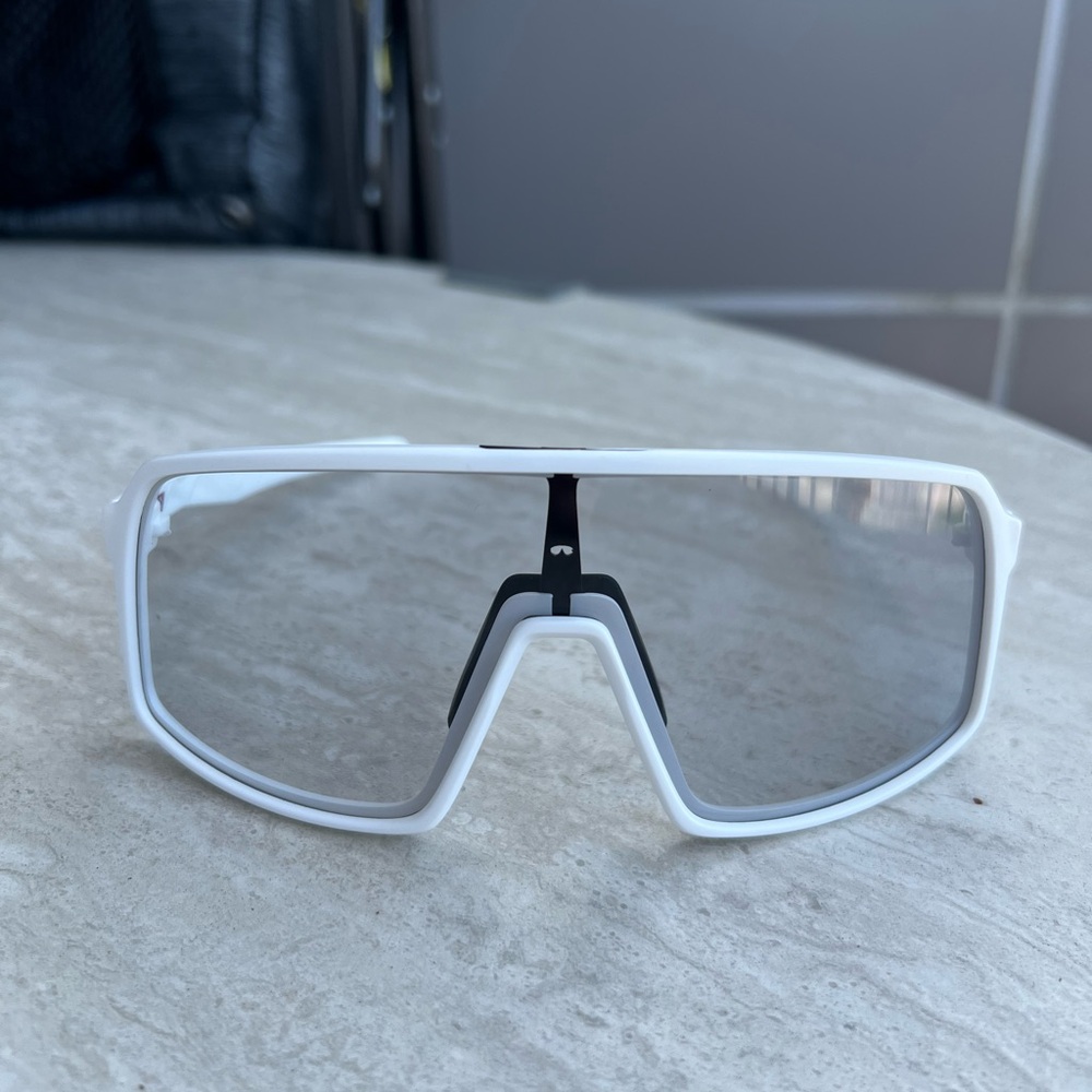 Oakley Sunglass Sutro White